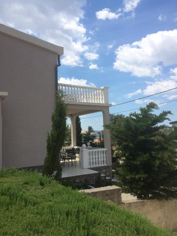 Apartment Cesarica Exterior photo